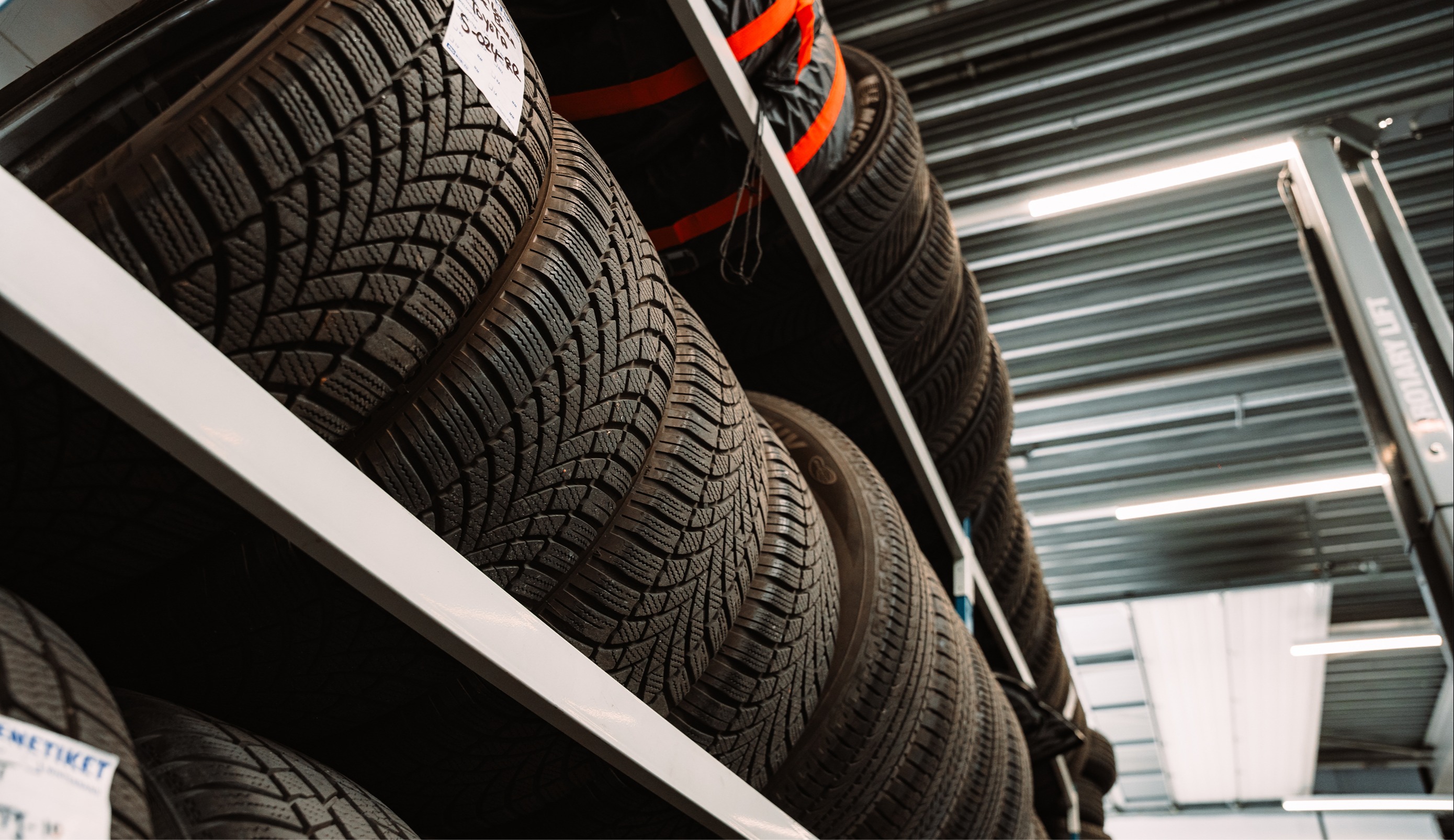 Common Image dinesten_images_1790251955.jpg BANDENSERVICE | Noordermeer Automotive