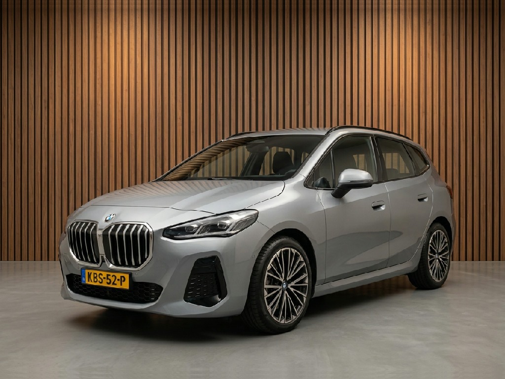 BMW 2 Serie Active Tourer 218i M- sport leer / camera / panoramadak / HD / navigatie / harman kardon 52138796-0.jpg | Noordermeer Automotive
