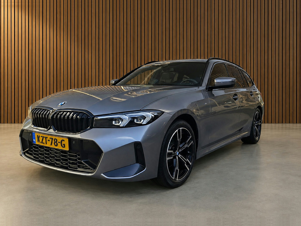 BMW 3 Serie Touring 318i M-sport navigatie / camera / app / 3 stuks op voorraad ! 57122421-0.jpg | Noordermeer Automotive